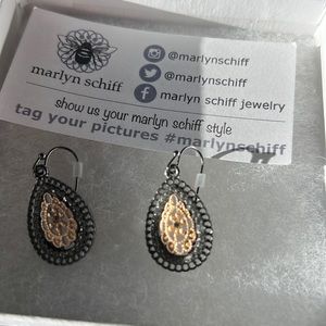 Earrings - Marlyn Schiff, Della Crystal Drop